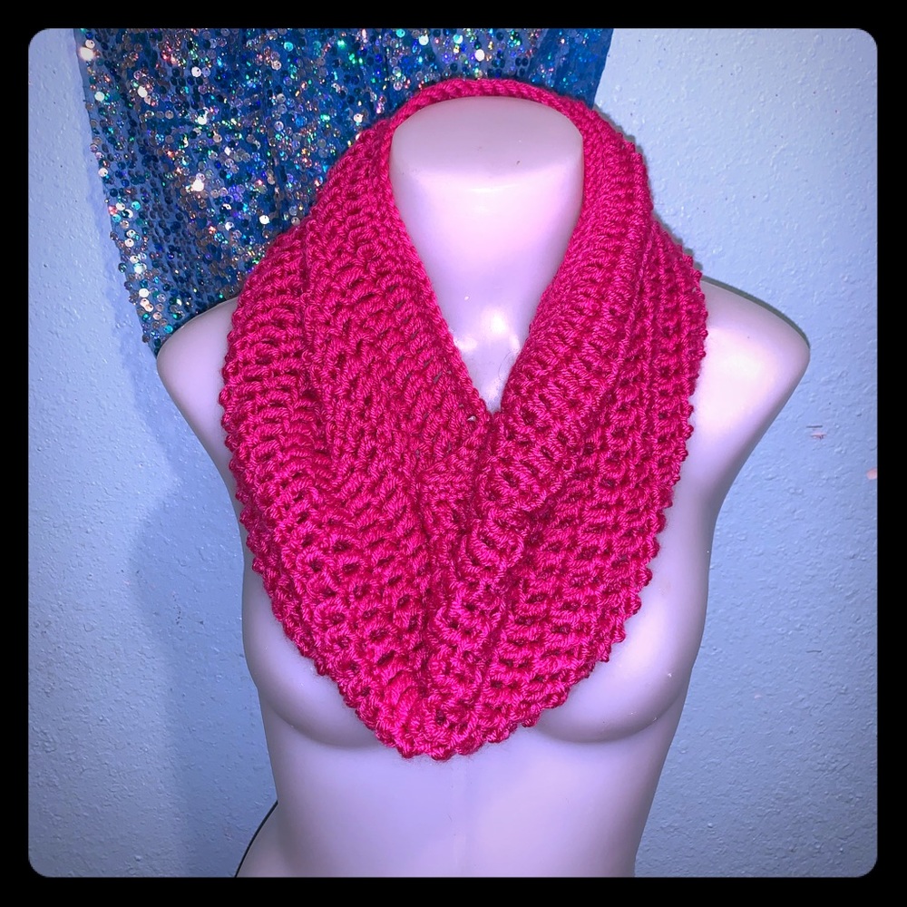 ⭐️ Hand crafted INFINITY SCARF- Hot Pink